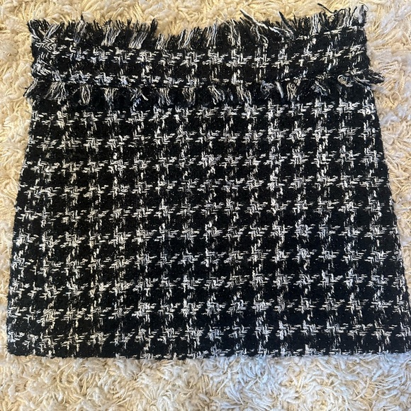 Kids Katie J NYC Black and White Houndstooth Mini Skirt - Picture 1 of 3